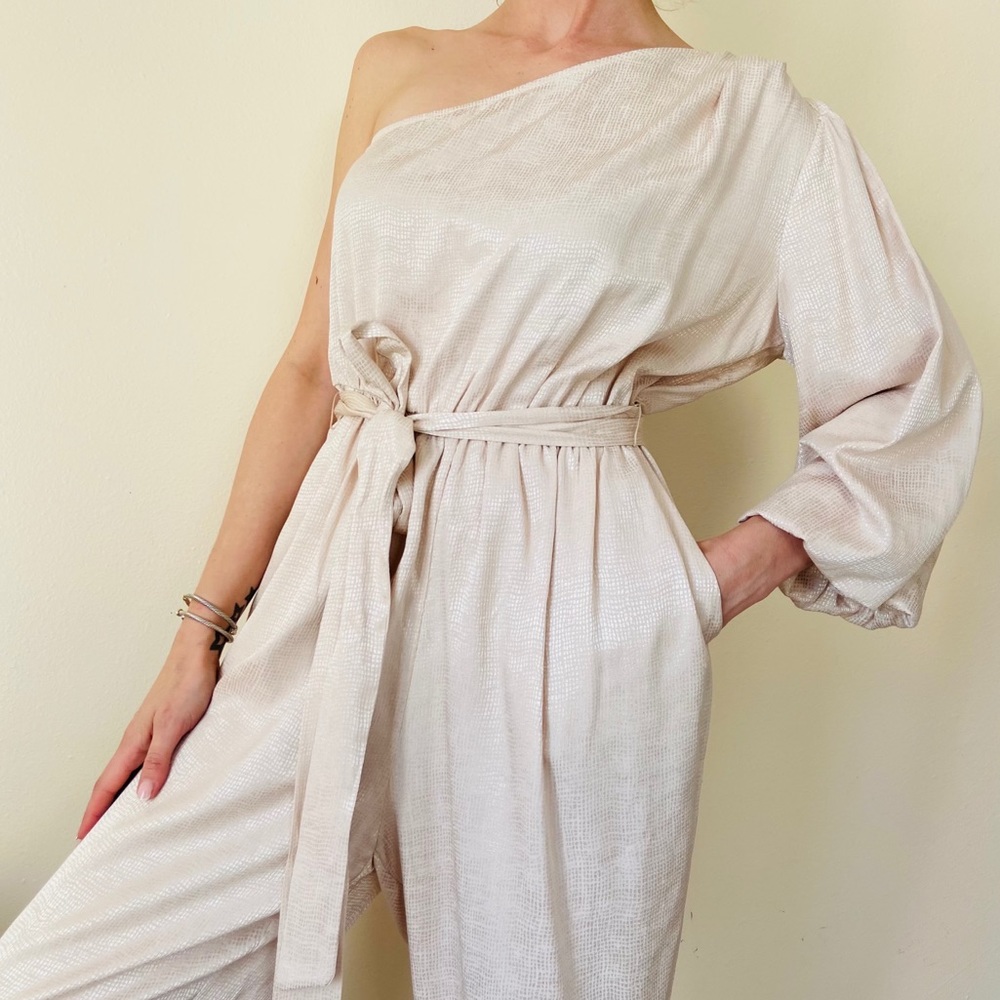 NWT BCBGMAXAZRIA Puff Sleeve Jumpsuit $278 - Picture 7 of 15